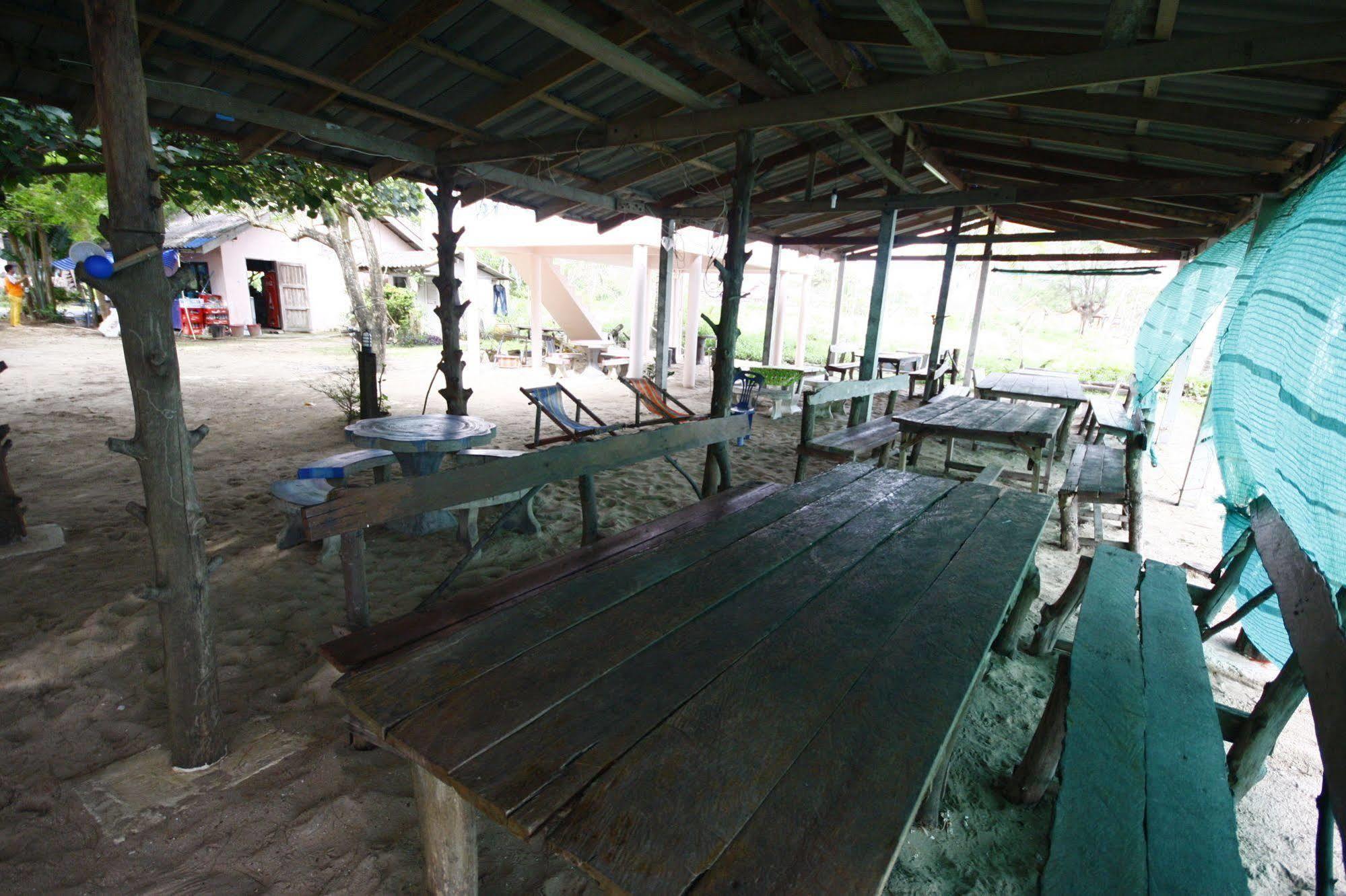 Chaiwat Resort Laem Sing Extérieur photo