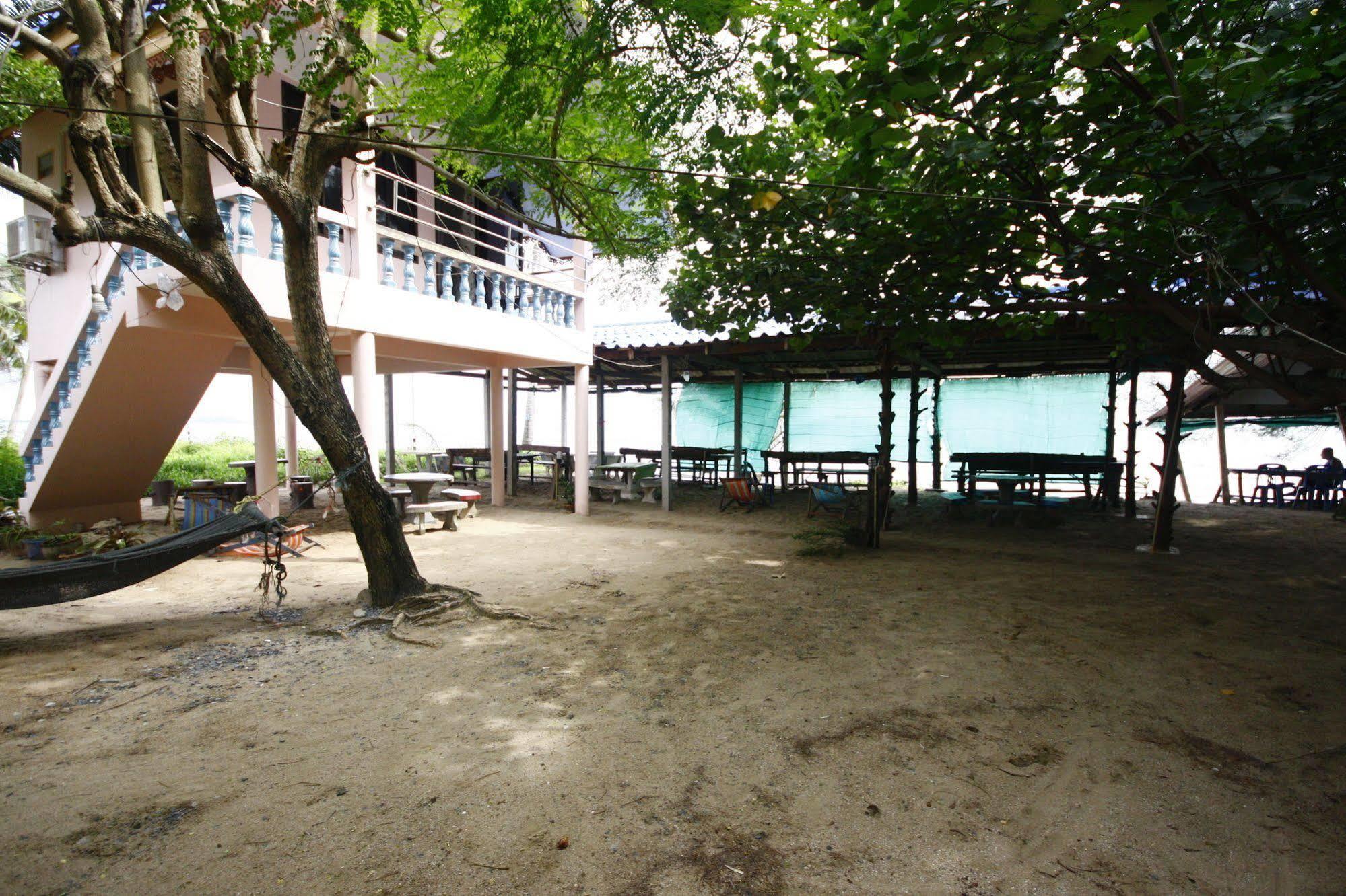 Chaiwat Resort Laem Sing Extérieur photo